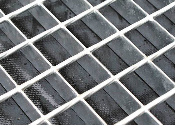 Grille à barres en acier soudé avec surface lisse ou serrée
