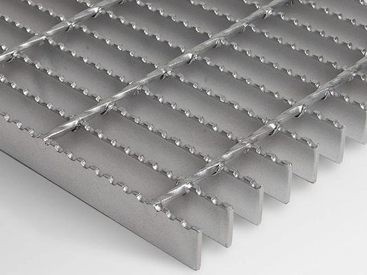 Grille en acier soudée pour des bandes de roulement d'escalier, la manière de promenade, la plate-forme et le divers plancher