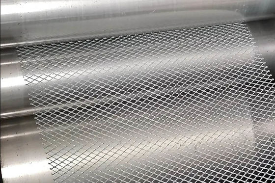 Métal augmenté aplati Mesh For Furniture, clôtures protectrices, support d'exposition, gardes, gril de barbecue