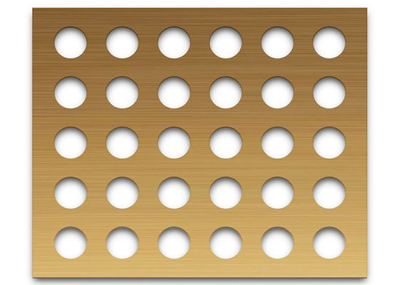 Feuillard perforé de trou rond pour les façades de construction, décoration intérieure, plafonds, cloisons de séparation