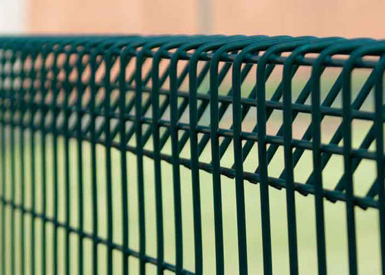 la barrière Metal Wire Fence de bureau à cylindre de triangle de 900mm-2400mm a galvanisé enduit