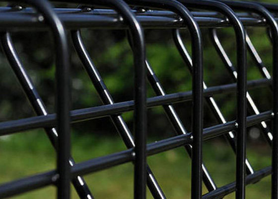 la barrière Metal Wire Fence de bureau à cylindre de triangle de 900mm-2400mm a galvanisé enduit