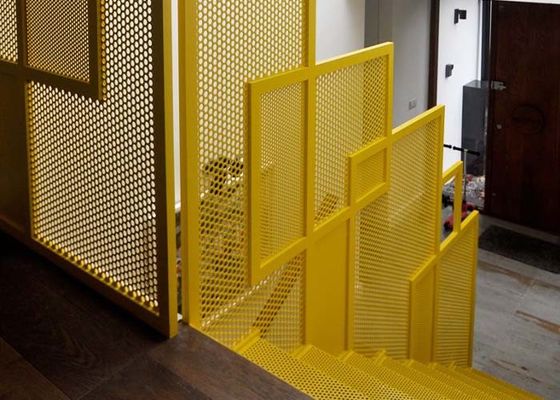 Panneaux supplémentaires de balustrade perforée et clôture – antirouille, durable et facile à l'entretien