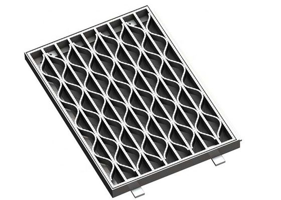 La grille rivetée a la capacité de charge élevée, surface antidérapage pour le plancher, passage couvert, escaliers, pont, couverture