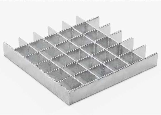 Portance élevée soudée dentelée et haute sécurité de grille en acier pour les bâtiments industriels, civils et commerciaux