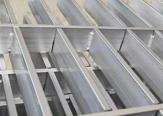 Capacité de charge de grille en aluminium – et résistance légères et hautes pour les décorations d'intérieur et extérieures