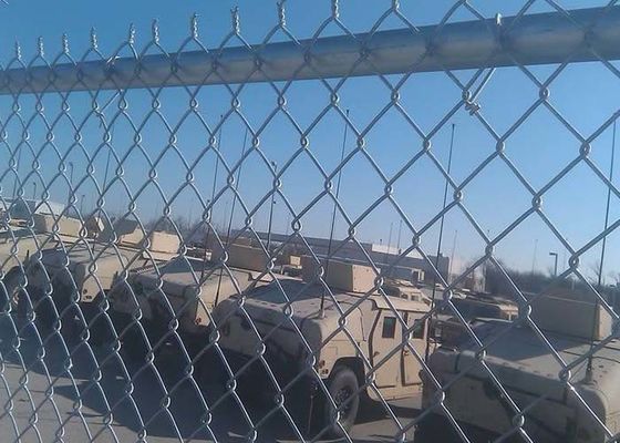 Défense militaire 10 pieds de clôture en chaîne avec fil barbelé et fil de rasoir