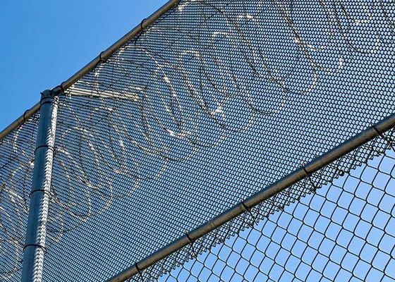 Défense militaire 10 pieds de clôture en chaîne avec fil barbelé et fil de rasoir