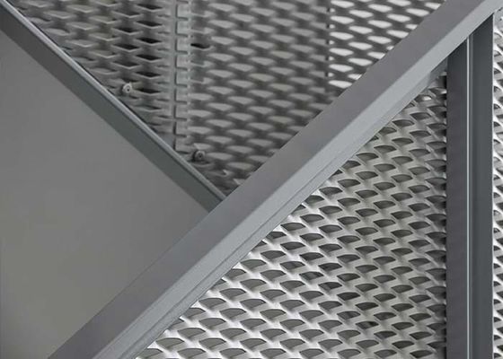 Acier inoxydable 304 1,5 mm Renflement métallique étendu Panneaux de remplissage Sécurité Robuste Durable