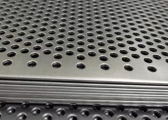 0.8mm Hole galvanisée Hole ronde Perforé feuille de métal pour les façades de bâtiment