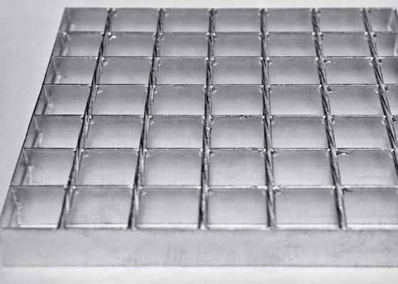 Les grilles en acier soudé à surface lisse ou dentelée les plus populaires