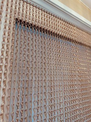 Écran de mouche en chaîne d'aluminium flexible résistant à la rouille et à zone ouverte variable pour une meilleure efficacité énergétique