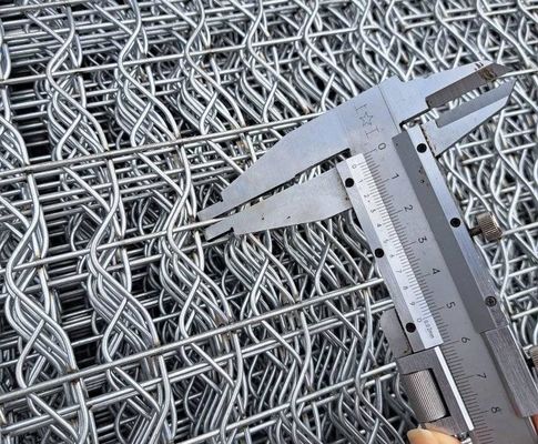 Normes de mise en œuvre pour les tuyaux de revêtement galvanisé à chaud à maillage renforcé ASTM A185