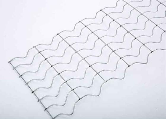 Maillage de revêtement de poids de béton galvanisé déformé 25,4 mm x 67 mm Maillage x 190,5 mm Bandes