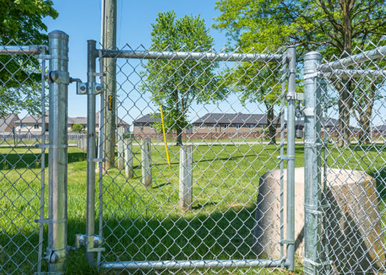 25 mm 3 mm de diamètre galvanisée chaîne de liaison de clôture en acier à faible teneur en carbone fil