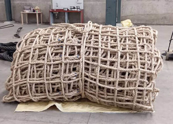 20m*20m de long pour l'atterrissage d'hélicoptère à la corde Sisal